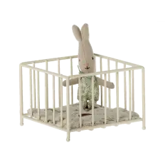 Maileg MY Kravlegård i metal - Offwhite - Klippe og klistre